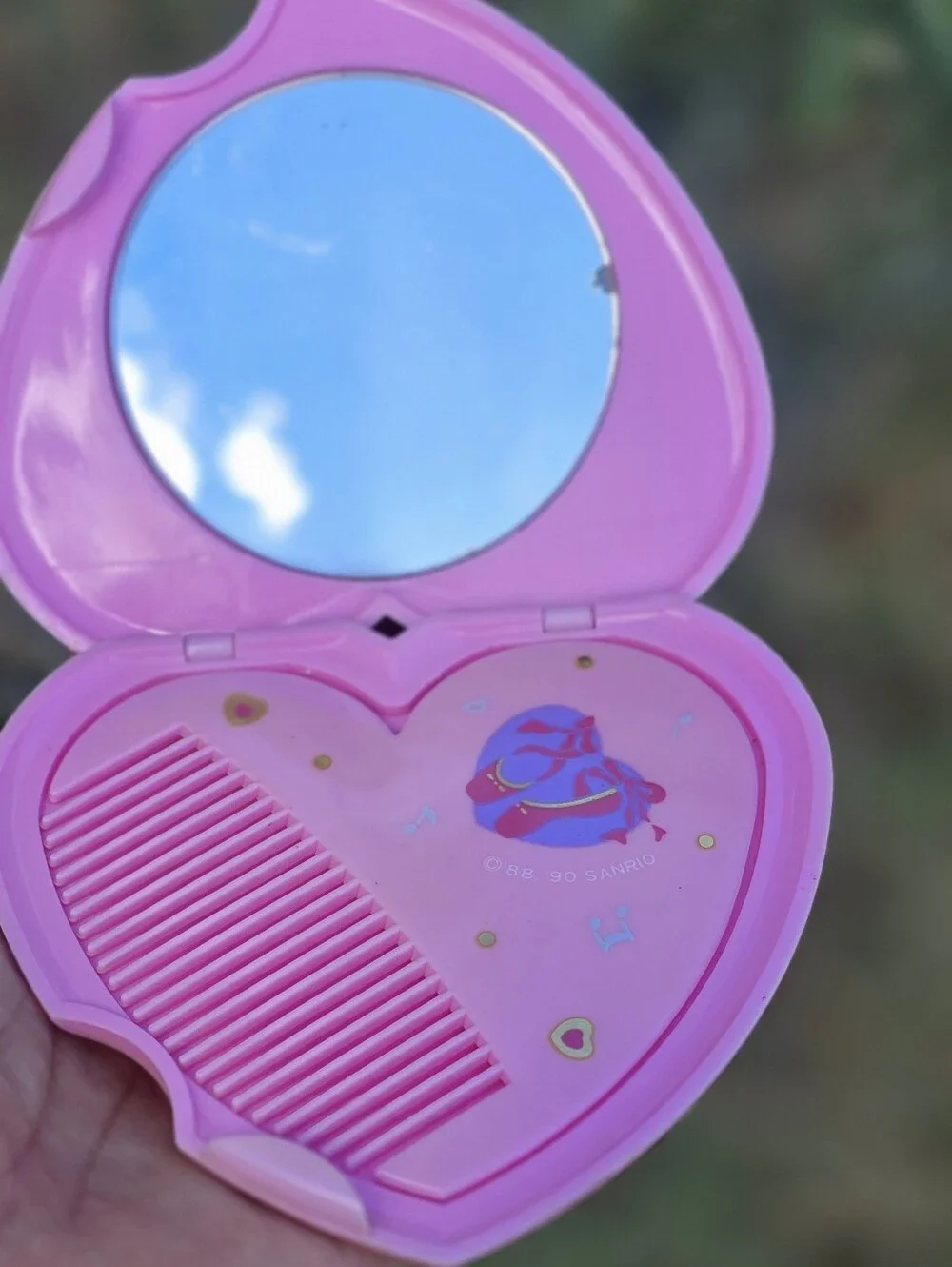 SUPER RARE 1988 SANRIO ballet slippers pink heart shaped compact with mirror